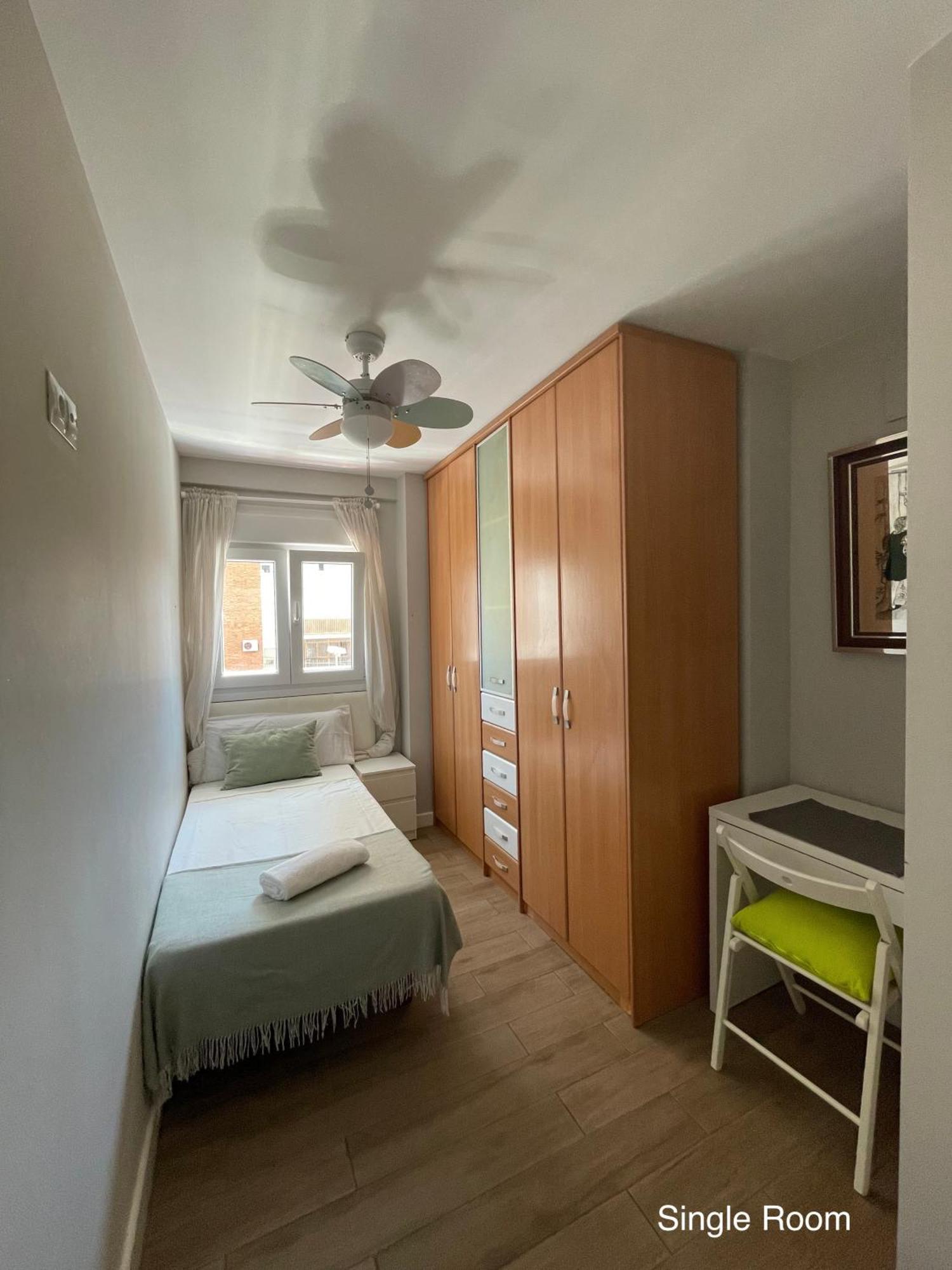 Cozy In Stylish Flat Just Steps From The * Cadiz