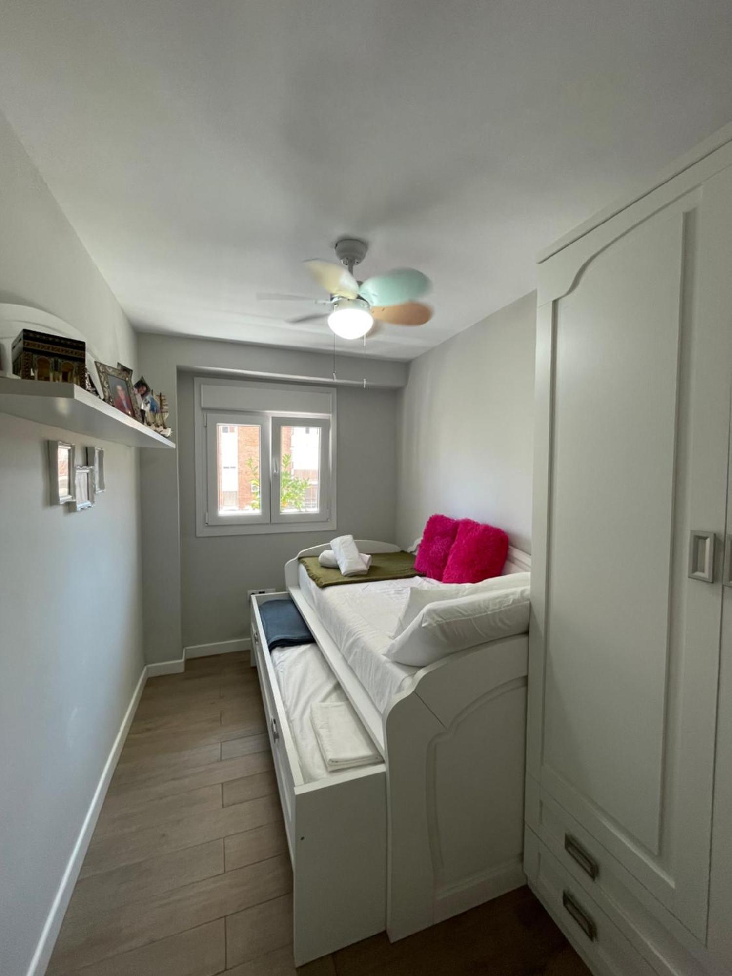 Cozy In Stylish Flat Just Steps From The Accommodatie bij particulieren