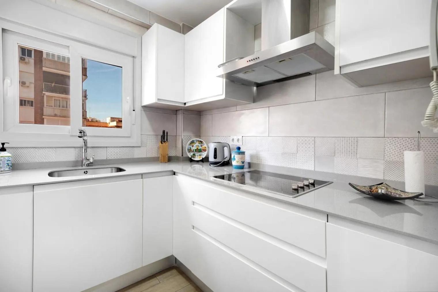 Cozy In Stylish Flat Just Steps From The * Cadiz